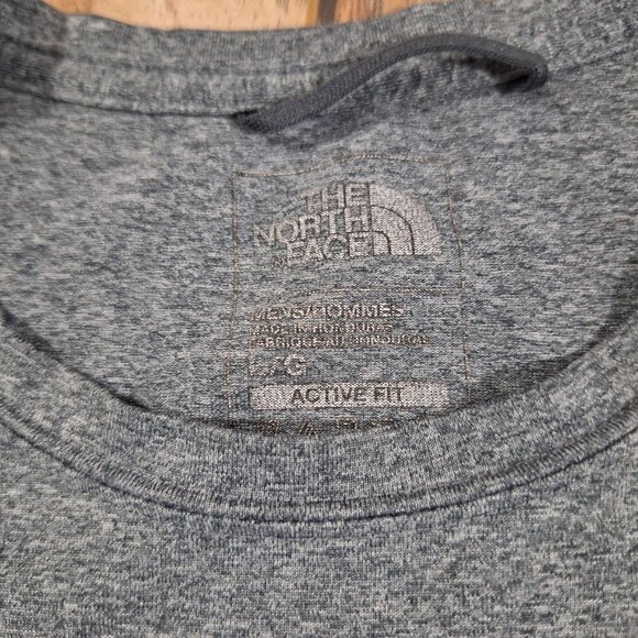 The North Face gray tshirt size large - Picture 4 of 5